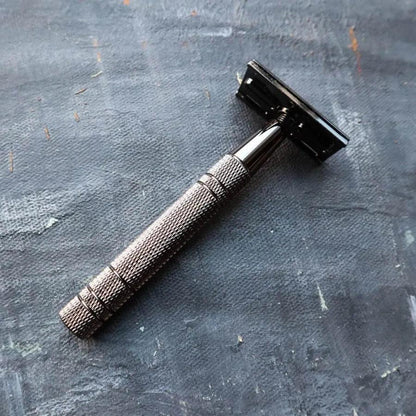 Double Edge Safety Razor Shaving Kit - Metallic Black - SWOP - shop without plastic