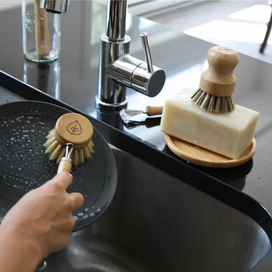 Dish Brush With Handle Kitchen Deep Cleaning Dish Scrub Brush 3 Pieces  Ergonomic